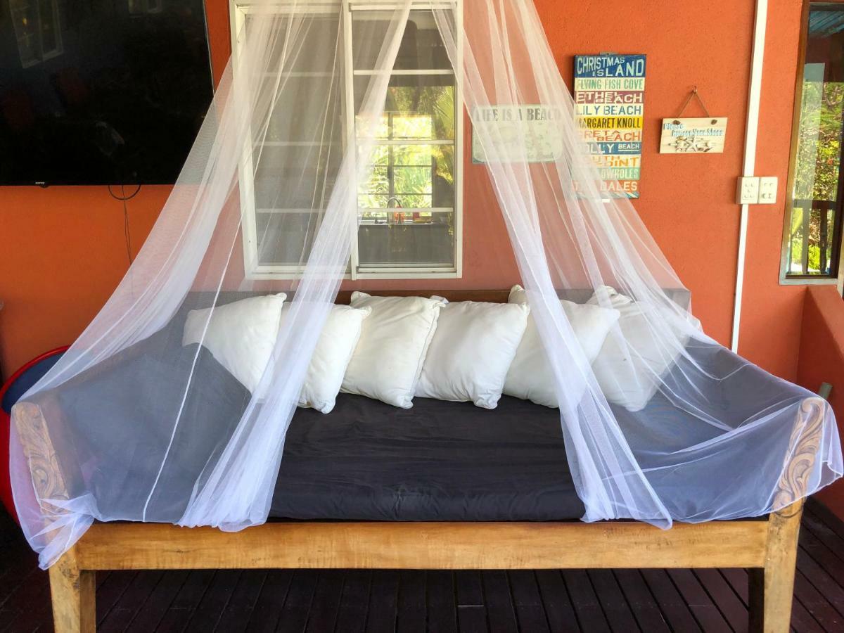 Island Time Guest Room Flying Fish Cove Dış mekan fotoğraf